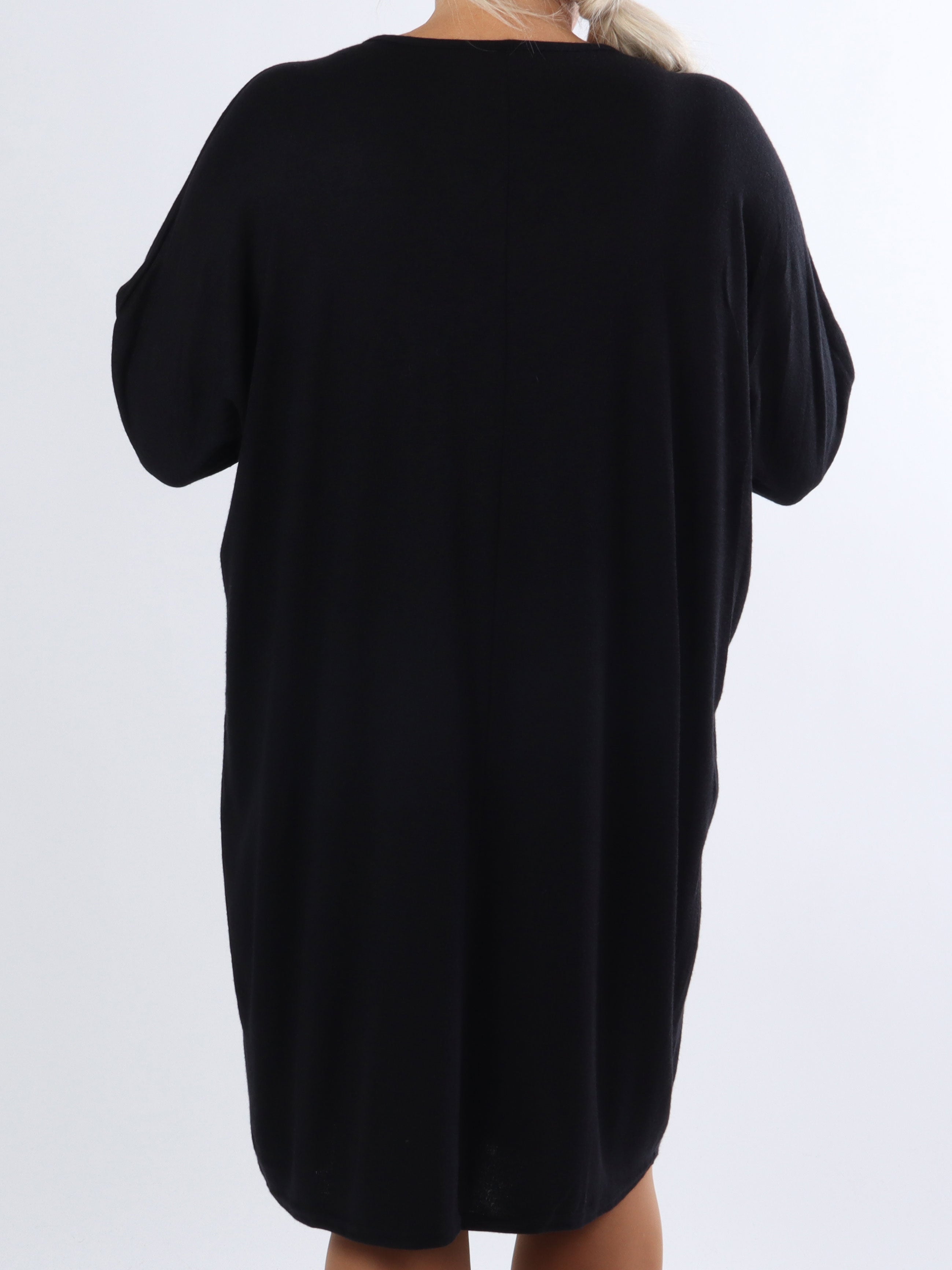 Filippa - Supermjuk plus size stickad klänning med dragkedja